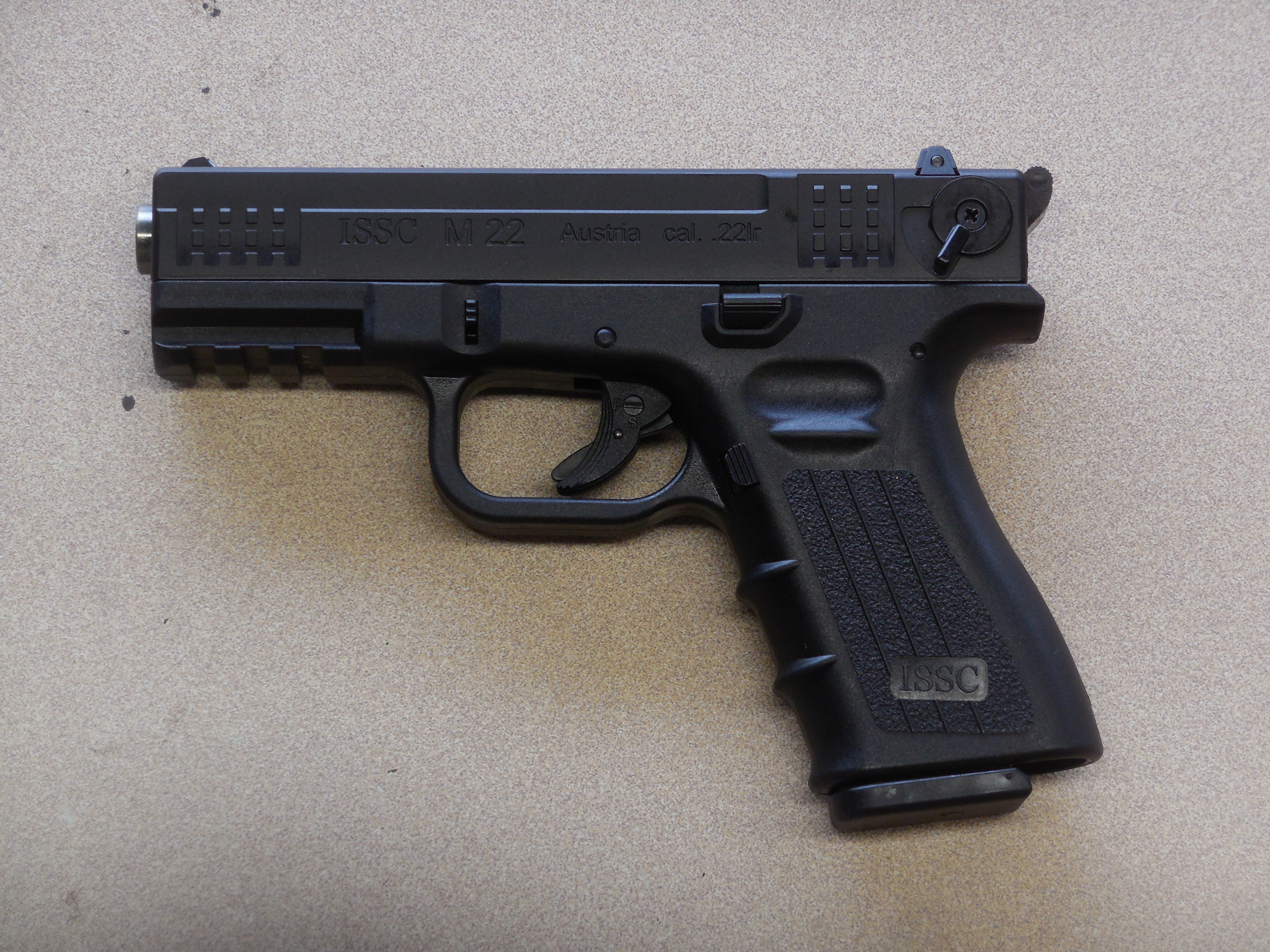 18881_issc_m22_.22LR (2)